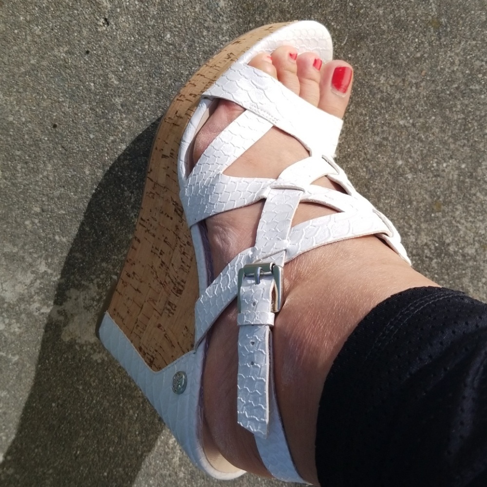 Wedge - Picture 4 of 7